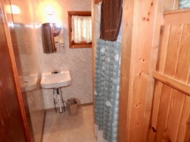 Cabin 9 Bathrm